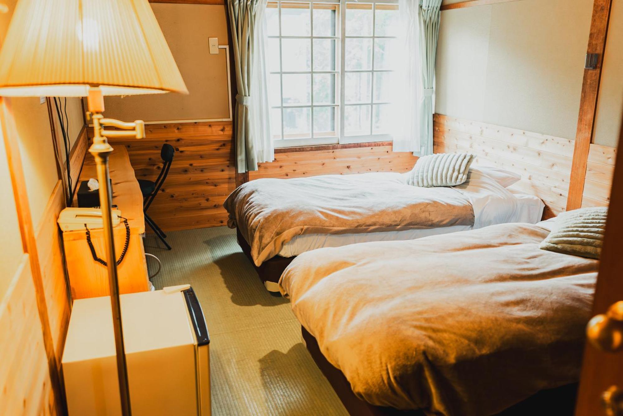 Hakuba Pension&Log Hotel Meteor Eksteriør billede