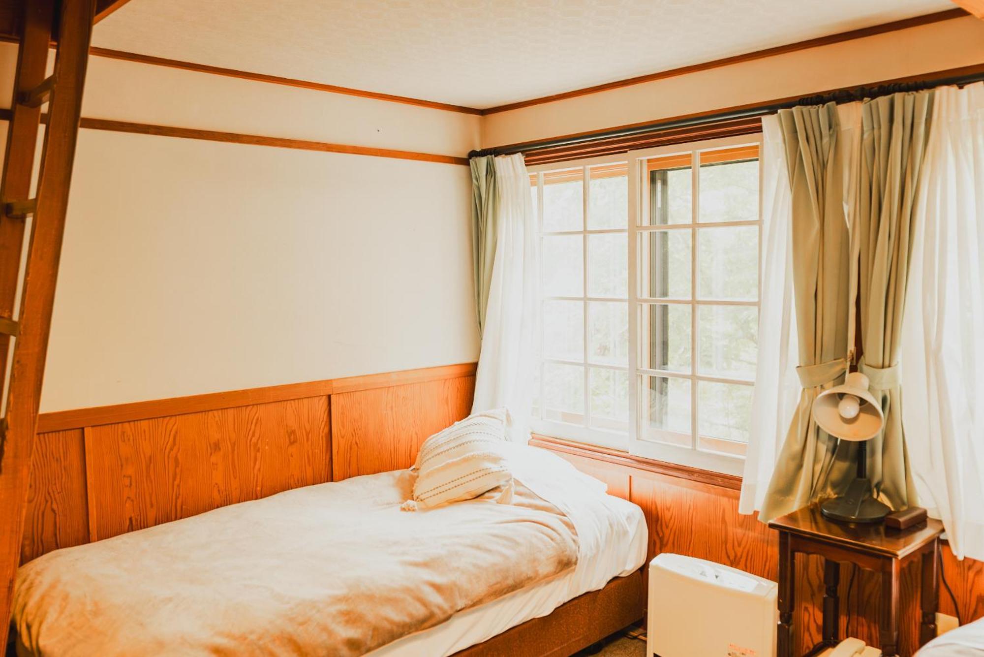 Hakuba Pension&Log Hotel Meteor Eksteriør billede