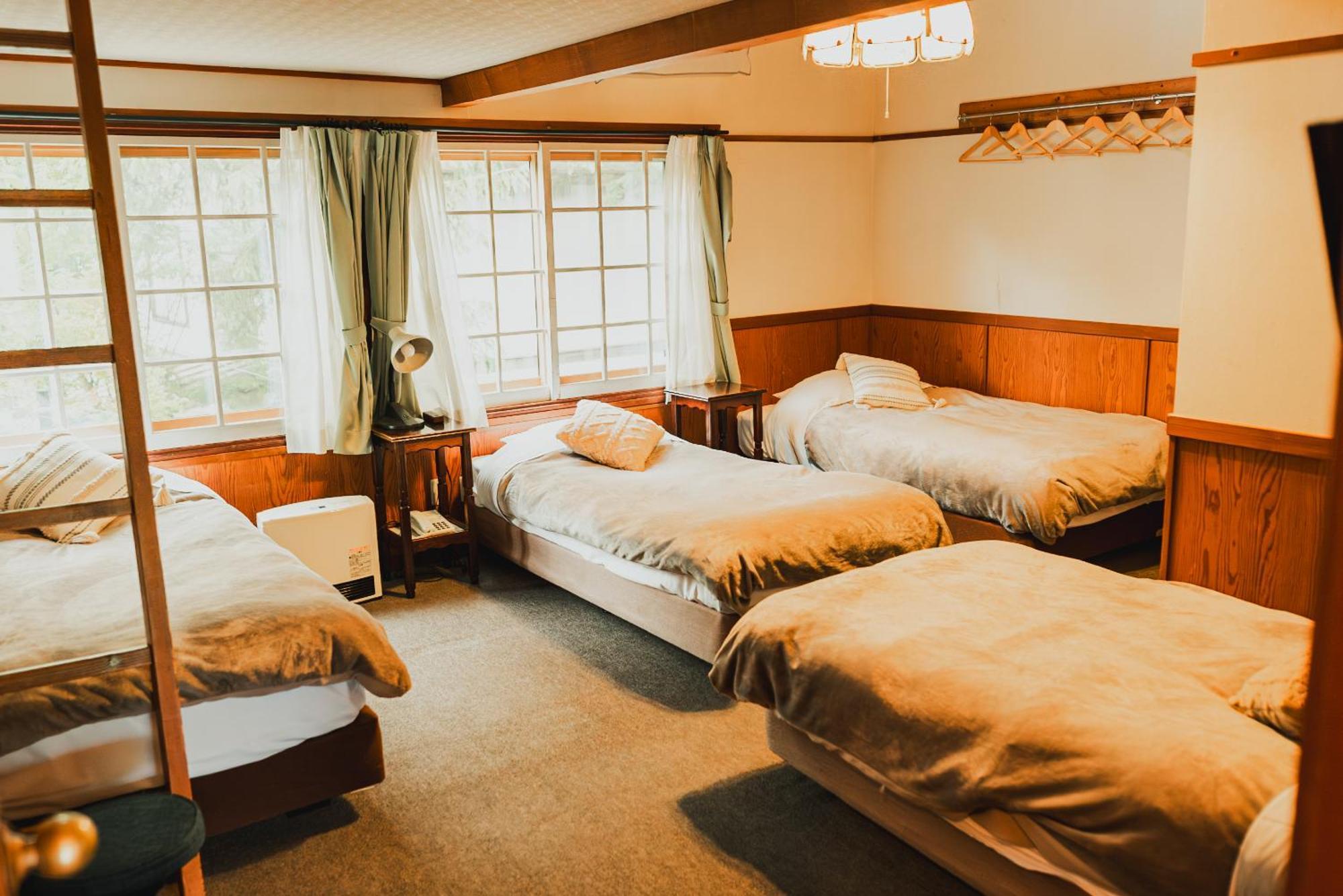 Hakuba Pension&Log Hotel Meteor Eksteriør billede